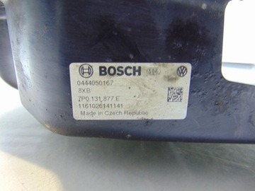 KRYT NÁDRŽE BAKU ADBLUE VW TOUAREG 7P 10- 7P6131978B