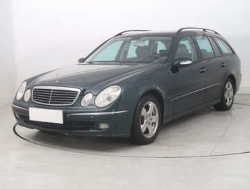 Mercedes Klasa E W211 Kombi S211 3.0 V6 (320 CDI) 224KM 2005 Mercedes E E 320 CDI , 221 KM, Automat, Navi, zdjęcie 1