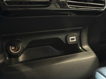 Citroen C4 Cactus Crossover Facelifting 1.2 PureTech 110KM 2018 Citroen C4 Cactus Polski Salon Podgrzewane fotele, zdjęcie 31