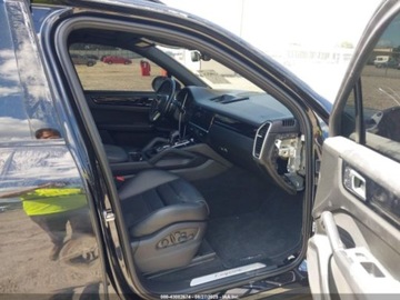 Porsche Cayenne III 2022 Porsche Cayenne Platinum Edition 2022 3.0l 3.0 Benzyna 335KM, zdjęcie 9