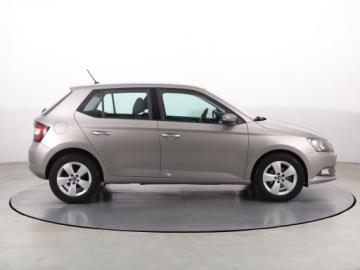 Skoda Fabia III Hatchback 1.2 TSI 90KM 2015 Skoda Fabia 1.2 TSI, Salon Polska, VAT 23%, Klima, zdjęcie 5