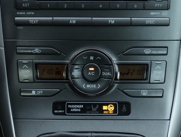 Toyota Auris I Hatchback 1.4 D-4D 90KM 2009 Toyota Auris 1.4 D-4D, Klima, Klimatronic, zdjęcie 14