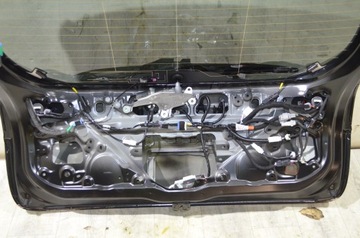 TOYOTA YARIS CROSS VÍKO KUFRU KUFRU KOMPLETNÍ 209