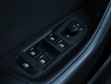 Volkswagen Passat B8 Variant 2.0 TDI BlueMotion SCR 150KM 2019 VW Passat 2.0 TDI, Salon Polska, Automat, Klima, zdjęcie 17