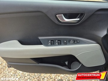 Kia Stonic I Crossover 1.0 T-GDI 120KM 2018 Kia Stonic Kia Stonic 1.0 T-GDI XL Benzyna 120KM, zdjęcie 17