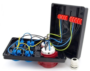 СТРОИТЕЛЬНАЯ РАСПРЕДЕЛИТЕЛЬНАЯ КОРОБКА 32/5 16/5 4x230В