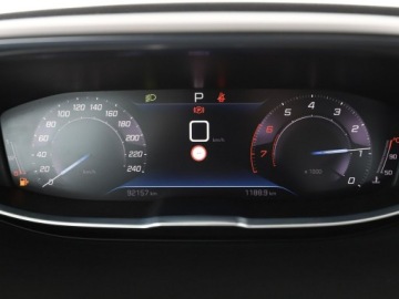 Peugeot 5008 II Crossover Facelifting 1.2 PureTech 130KM 2022 Peugeot 5008 FV23% 7 os. automat virtual cocpit, zdjęcie 21