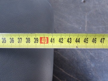 Правая передняя подголовника Peugeot 508 и 10-17R