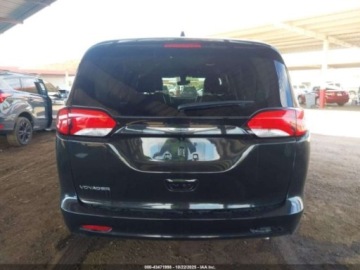 Chrysler Voyager V 2020 Chrysler Voyager 2020 r.,3,6L LXI 3.6 Benzyna 287KM, zdjęcie 4