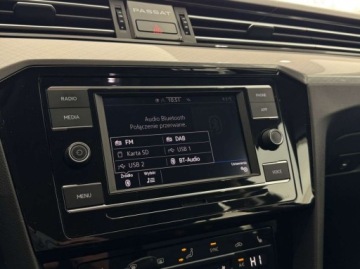 Volkswagen Passat B8 Variant Facelifting 2.0 TDI SCR 150KM 2023 Volkswagen Passat Business ACC LED Hak CarPlayAndroid Auto Podgrzewan, zdjęcie 26