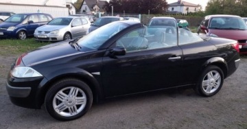 Renault Megane II Cabrio 2.0 i 16V 135KM 2004 Renault Megane Cabrio 2,0 benzyna skóry wyposażony niski przebieg zarej., zdjęcie 2