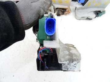 ЗАМОК ДВЕРИ ЛЕВЫЙ ПЕРЕДНИЙ VW T5 07R EU 3B1837015AM FV