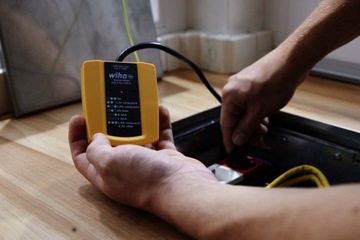 Wiha SB 255-61 socket tester 230V AC 45220