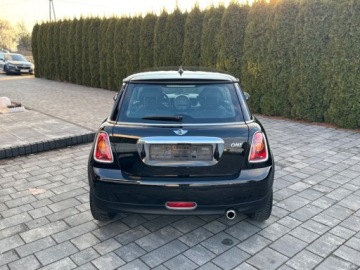 Mini One II Hatchback 1.4 95KM 2010 MINI ONE 1.4 Benz, Zadbany, Bogato Wyposazony 1.4 Benzyna 95KM, zdjęcie 7