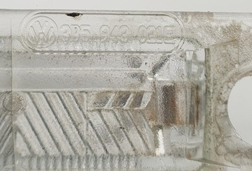 LAMPA OSVĚTLENÍ TABULKY VW TOURAN I 3B5943021E