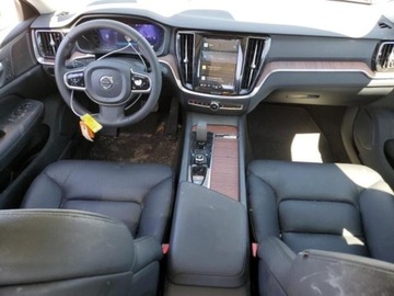 Volvo 2024 Volvo S60 2024, 2.0L, 4x4, PLUS, od ubezpieczalni 2.0 Benzyna 247KM, zdjęcie 6