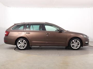 Skoda Octavia III Liftback Facelifting 1.5 TSI ACT 150KM 2019 Skoda Octavia 1.5 TSI, Salon Polska, Serwis ASO, zdjęcie 5