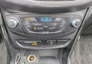 Ford B-MAX 1.5 TDCi 95KM 2016 Ford B-MAX 112016r 1.5TDCI. Panorama. Uszkodzony tyl. Jezdzi. 1.5 Diesel, zdjęcie 14