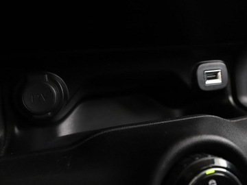 Citroen C4 Cactus Crossover Facelifting 1.2 PureTech 110KM 2018 Citroen C4 Cactus Kamera, Navi, Podg.fotele,, zdjęcie 28