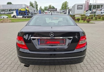 Mercedes Klasa C W204 Limuzyna 1.8 200 CGI BlueEFFICIENCY 184KM 2010 Mercedes-Benz Klasa C Zarejestrowany - ubezpieczony - automat - benzyna 1.8, zdjęcie 8