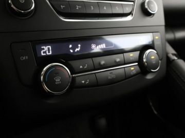 Renault Kadjar Crossover 1.2 Energy TCe 130KM 2018 Renault Kadjar auto klima pdc hands free, zdjęcie 23