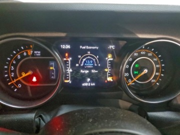 Jeep Gladiator 2023 Jeep Gladiator Mojave 2023 3.6 Benzyna 285KM, zdjęcie 9