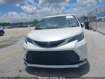 Toyota Sienna III 2023 Toyota Sienna 2023r, XLE, Hybrid, 2.5L 2.5 Hybryda 245KM, zdjęcie 2