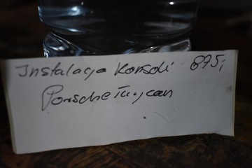INSTALACE KONZOLA PORSCHE TAYCAN 1