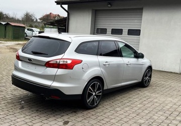 Ford Focus III Kombi 2.0 Duratorq TDCi DPF 115KM 2011 Ford Focus automat, bez korozji, klimatronik, 2.0 Diesel 115KM, zdjęcie 5