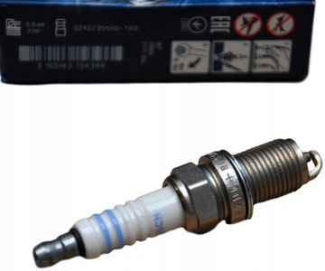 Свеча зажигания BOSCH 0 242 235 666