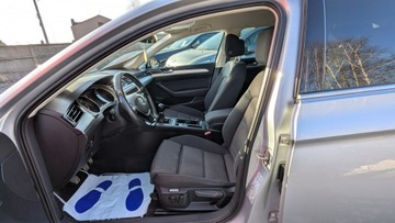 Volkswagen Passat B8 Variant 2.0 TDI BlueMotion SCR 150KM 2018 Volkswagen Passat 1.6D 150PS Zarejestrowany Serwis, zdjęcie 10