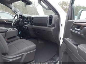 Chevrolet Silverado II 2024 Chevrolet Silverado 2024r., 1500 LT, od ubezpieczalni 5.3 Benzyna 355KM, zdjęcie 7