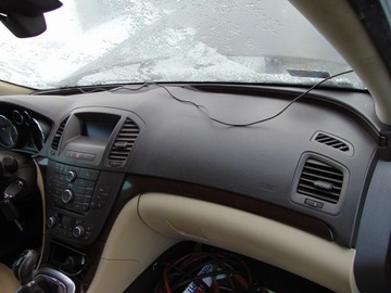 DESKA KOKPIT OPEL INSIGNIA A Z ULOŽENÍ SPOLUJEZDCE HNĚDÁ EVROPA
