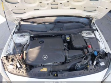 Mercedes GLA I 2018 Mercedes-Benz GLA 2018 MERCEDES-BENZ GLA 250 4MATIC 2.0 Benzyna 208KM, zdjęcie 9