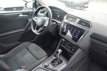 Volkswagen Tiguan II SUV Facelifting 2.0 TDI 200KM 2022 Volkswagen Tiguan 2.0 TDI SCR 4Mot Elegance DSG,SerwisASO,Bezwypadkowy,VAT, zdjęcie 25