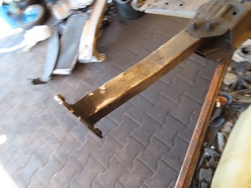 ALFA ROMEO GIULIETTA 1.6 JTD NOSNÍK NÁPRAVNICE ZAVĚŠENÍ PŘEDNÍ