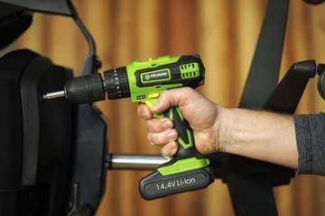 Дрель/шуруповерт FDV10352-55 Аксессуары 2000 мАч