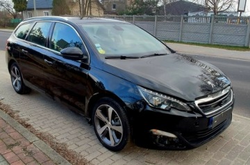 Peugeot 308 II SW 1.6 BlueHDi 120KM 2016 Peugeot 308 SW, zdjęcie 2