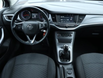 Opel Astra K Hatchback 5d 1.4 Turbo 150KM 2016 Opel Astra 1.4 T, Salon Polska, 1. Właściciel, zdjęcie 6
