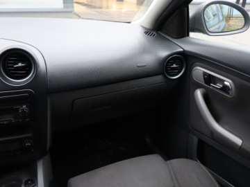 Seat Ibiza IV Hatchback 5d 1.4 MPI 85KM 2009 Seat Ibiza 1.4 16V, Klima, Klimatronic, Tempomat, zdjęcie 7