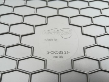 SUZUKI SX4 II S-CROSS HYBRID 2023 - РЕЗИНОВЫЕ КОВРИКИ ОРИГИНАЛЬНЫЕ стопоры