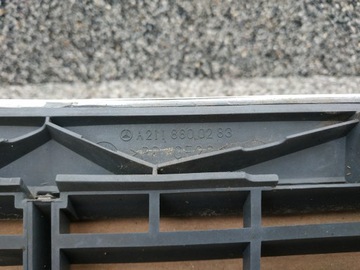 MASKA MŘÍŽKA CHLADIČŮ MERCEDES E TŘÍDA W211 A2118800283