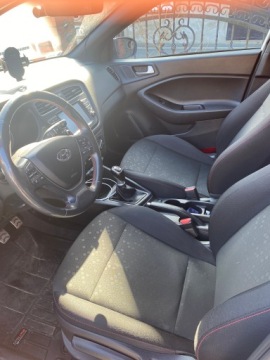 Hyundai i20 II Active Facelifting KAPPA 1.4 MPI 100KM 2019 Hyundai i20 Active 1.4 101KM benzyna 2019 r. ekonomiczny, zdjęcie 6