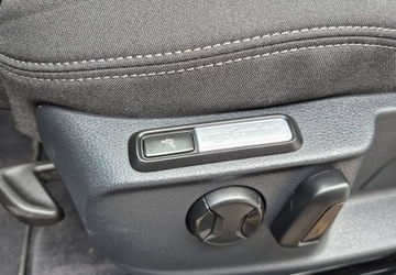 Volkswagen Passat B8 Variant 2.0 TDI 150KM 2015 Volkswagen Passat Volkswagen Passat 2.0 Diesel 150KM, zdjęcie 14