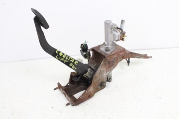 PEDAŁ SPRZEGLA NISSAN CABSTAR 06r. LIFT