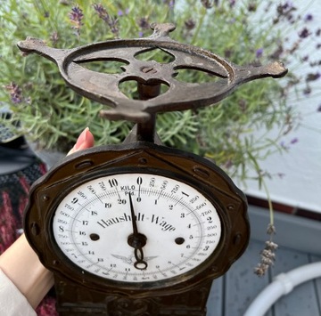 Старые кухонные весы, винтаж, уникальное украшение