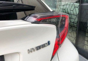 Toyota C-HR I Crossover 1.8 Hybrid 122KM 2018 Toyota C-HR CHR 1.8 Hybrid Prestige Kamera cofania Toyota Mikolajczak, zdjęcie 33