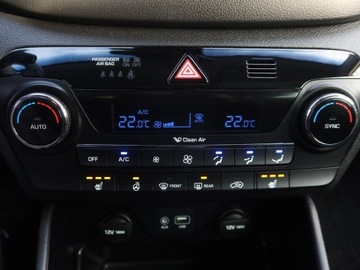 Hyundai Tucson III SUV 1.6 GDI 132KM 2016 Hyundai Tucson 1.6 GDI, Salon Polska, Klima, zdjęcie 12