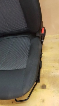 BMW 1 F40 SEDADLO SPOLUJEZDCE PRAVÝ PŘEDNÍ EU