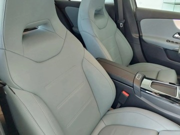 Mercedes Klasa A W177/V177 Hatchback Facelifting 2.0 220 190KM 2025 A Klasa 220 4-Matic AMG Line 2.0 (190KM) 2025, zdjęcie 4